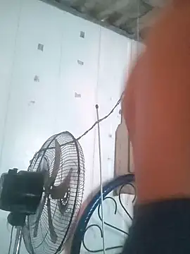 Snapshot of cachondo93 chatting on 7, 11, 2025 cachondo93 online show from 7, 11, 2025