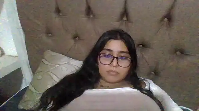 virginbrunette99 online show from 17, 3, 2025