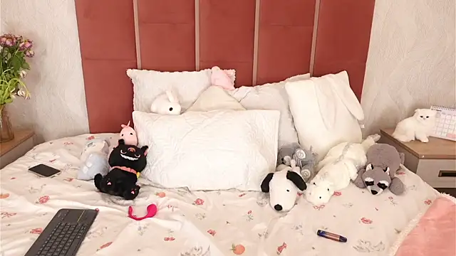 DaliaCruz online show from 10, 4, 2026