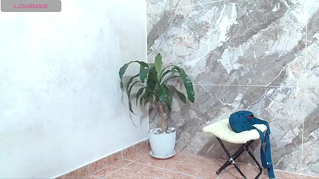 Snapshot of kima_leds chatting on 10, 4, 2026 kima leds online show from 10, 4, 2026