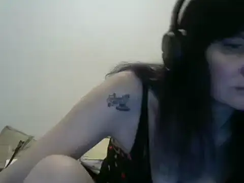 Snapshot of Hotmodel1984 chatting on 13, 2, 2026 Hotmodel1984 online show from 13, 2, 2026