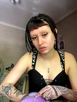 Snapshot of KititA12 chatting on 7, 10, 2025 KititA12 online show from 7, 10, 2025