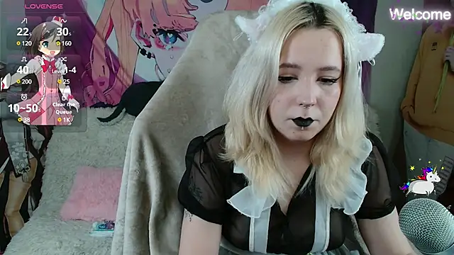 Minniequeen online show from 5, 3, 2025