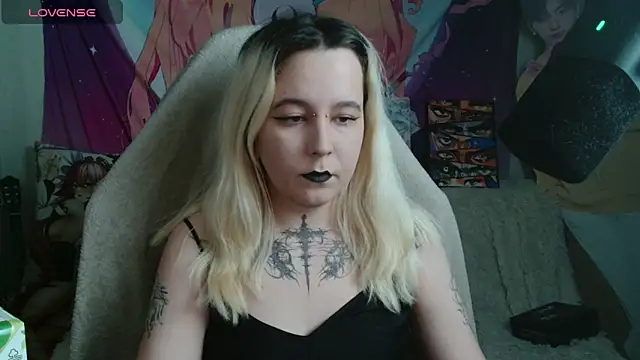 Minniequeen online show from 11, 9, 2025