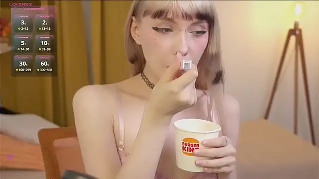 Cherry Bite online show from 21, 11, 2025