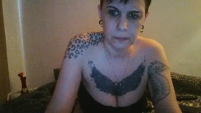 Snapshot of Mallory88 chatting on 10, 3, 2025 Mallory88 online show from 10, 3, 2025
