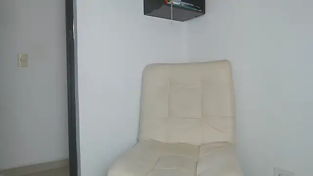 Snapshot of Andy_collins__ chatting on 8, 11, 2025 Andy collins online show from 8, 11, 2025