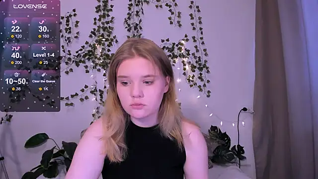 LaseyMoon online show from 21, 3, 2025