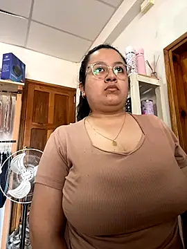 Snapshot of gordatetona_69 chatting on 16, 9, 2025 gordatetona 69 online show from 16, 9, 2025