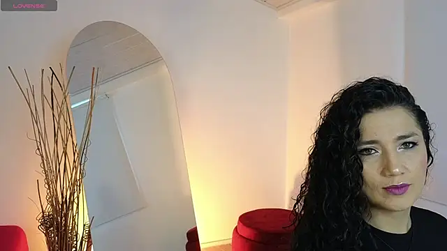 Kirsten  cf online show from 28, 2, 2025