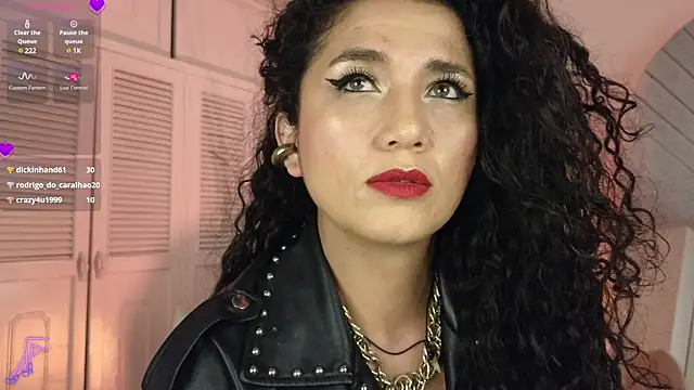 Kirsten  cf online show from 15, 3, 2025