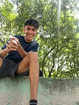 Snapshot of twinks_28 chatting on 28, 9, 2025 twinks 28 online show from 28, 9, 2025