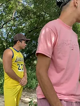 Snapshot of twinks_28 chatting on 25, 10, 2025 twinks 28 online show from 25, 10, 2025