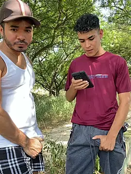 Snapshot of twinks_28 chatting on 14, 11, 2025 twinks 28 online show from 14, 11, 2025