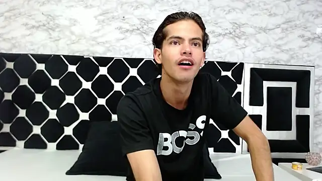 Snapshot of Maximoherrera_16 chatting on 28, 2, 2025 Maximoherrera 16 online show from 28, 2, 2025