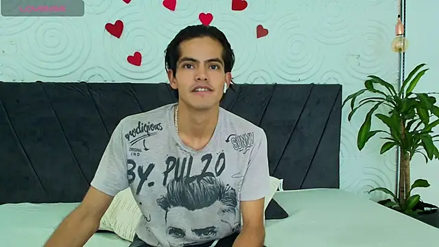 Snapshot of Maximoherrera_16 chatting on 5, 3, 2025 Maximoherrera 16 online show from 5, 3, 2025