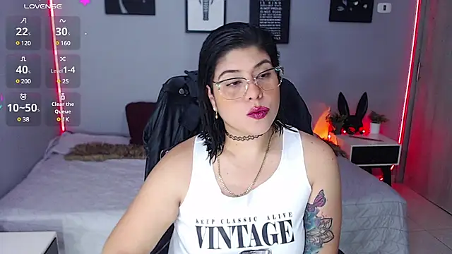 Snapshot of Veronika_metal chatting on 3, 3, 2025 Veronika metal online show from 3, 3, 2025