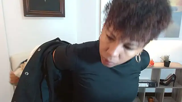 anahi macys online show from 23, 10, 2025