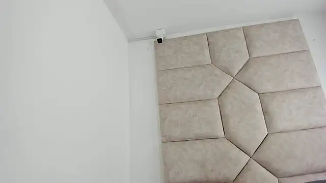 Snapshot of Vaiolett_Smith chatting on 7, 11, 2025 Vaiolett Smith online show from 7, 11, 2025