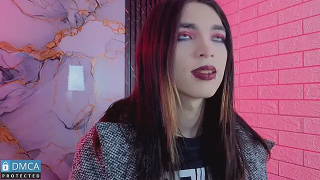 MaeveKuro online show from 13, 6, 2026