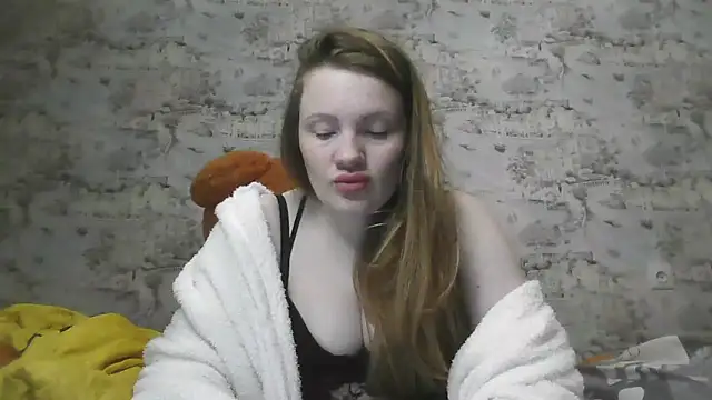 Eveline May online show from 1, 3, 2025
