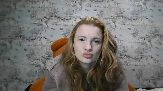 Snapshot of Eveline_May chatting on 14, 10, 2025 Eveline May online show from 14, 10, 2025