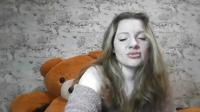 Snapshot of Eveline_May chatting on 5, 3, 2026 Eveline May online show from 5, 3, 2026