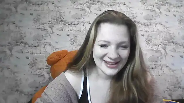 Snapshot of Eveline_May chatting on 8, 3, 2026 Eveline May online show from 8, 3, 2026