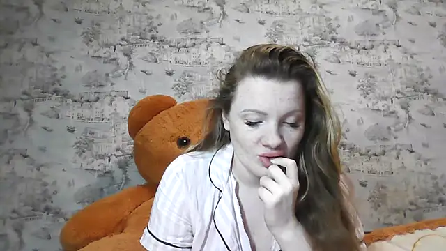 Snapshot of Eveline_May chatting on 14, 3, 2026 Eveline May online show from 14, 3, 2026