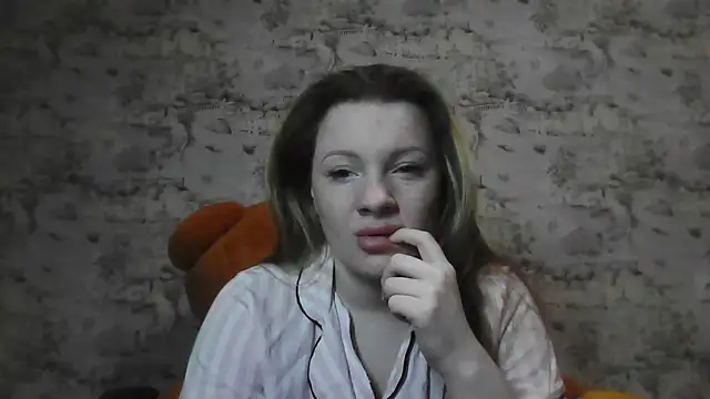Snapshot of Eveline_May chatting on 28, 3, 2026 Eveline May online show from 28, 3, 2026