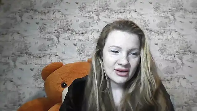 Snapshot of Eveline_May chatting on 4, 4, 2026 Eveline May online show from 4, 4, 2026