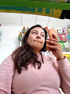 Snapshot of roxanasexy2025 chatting on 7, 2, 2026 roxanasexy2025 online show from 7, 2, 2026