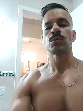 juniortche1313 online show from 8, 3, 2025