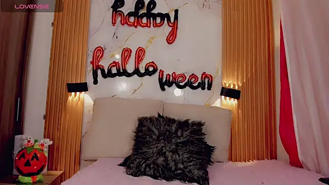 ValeriCardenas online show from 2, 10, 2025