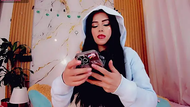 Snapshot of ValeriCardenas chatting on 23, 4, 2026 ValeriCardenas online show from 23, 4, 2026