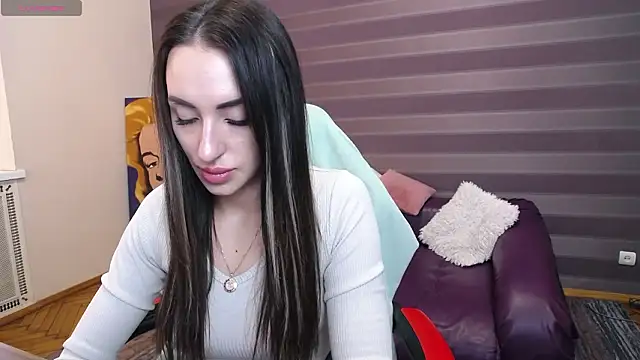 Snapshot of JenniferStone chatting on 16, 3, 2026 JenniferStone online show from 16, 3, 2026