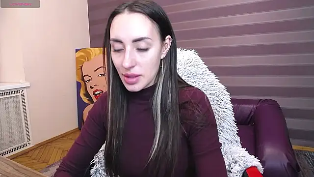 Snapshot of JenniferStone chatting on 17, 3, 2026 JenniferStone online show from 17, 3, 2026