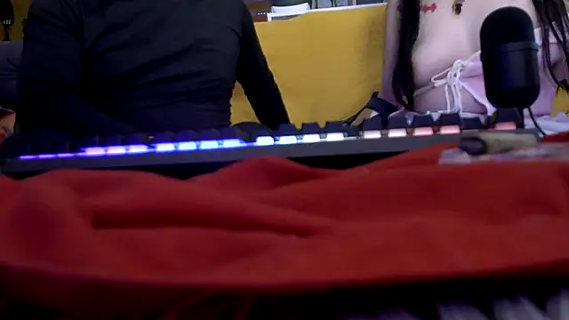 Snapshot of deathnote666_ chatting on 8, 3, 2025 deathnote666 online show from 8, 3, 2025