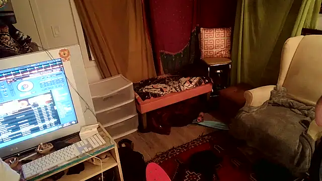 Foxxyhoneypott online show from 15, 3, 2025