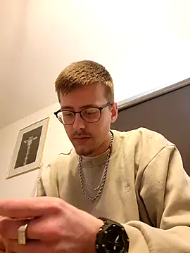 luckyluuk25 online show from 6, 3, 2026