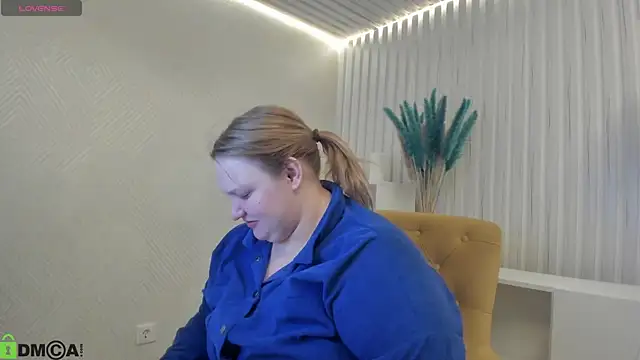 Amy Hall online show from 18, 10, 2025