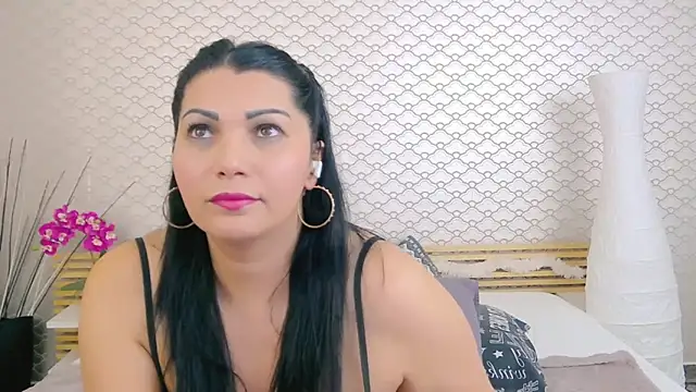 Snapshot of BeliseChappelleX chatting on 19, 12, 2025 BeliseChappelleX online show from 19, 12, 2025