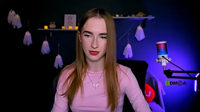 Snapshot of doll_vey chatting on 30, 10, 2025 doll vey online show from 30, 10, 2025