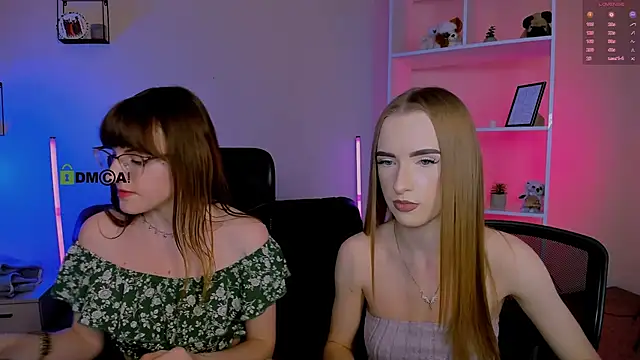 Snapshot of doll_vey chatting on 27, 11, 2025 doll vey online show from 27, 11, 2025