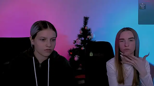 Snapshot of doll_vey chatting on 15, 12, 2025 doll vey online show from 15, 12, 2025