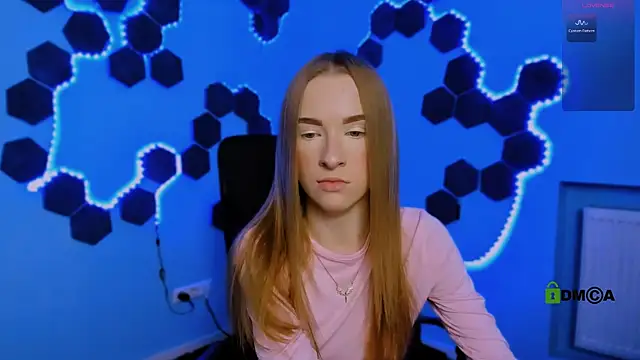 Snapshot of doll_vey chatting on 16, 12, 2025 doll vey online show from 16, 12, 2025