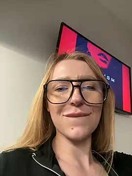 EvaBrooklyn online show from 28, 2, 2025