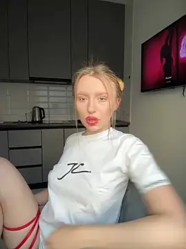 EvaBrooklyn online show from 22, 3, 2025