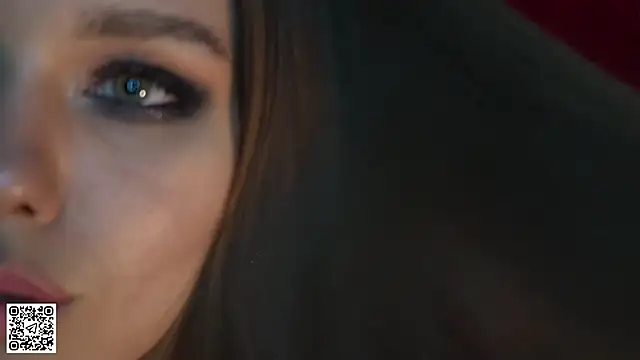 Moni Carroll online show from 4, 10, 2025