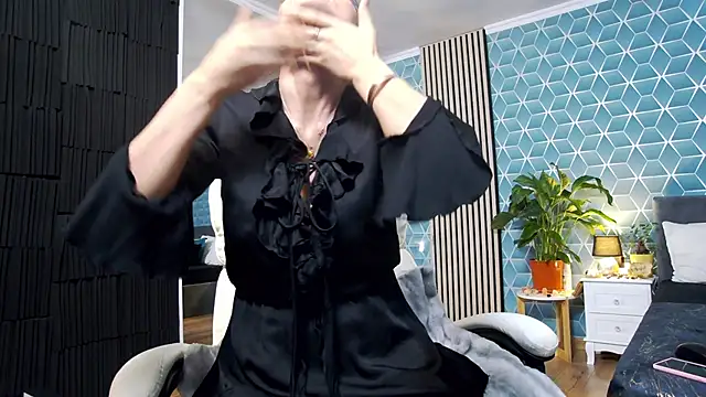 zoeylarkens online show from 27, 11, 2025